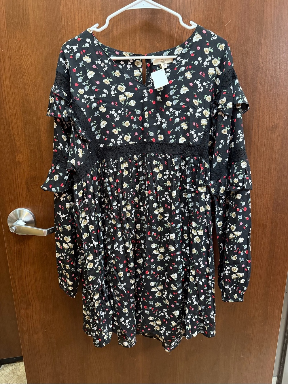 easel Black Floral Ruffle Long-Sleeve Babydoll Dress